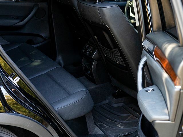 Чорний БМВ Х3, об'ємом двигуна 2 л та пробігом 188 тис. км за 16299 $, фото 7 на Automoto.ua
