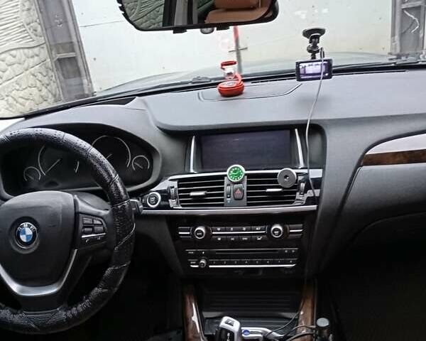 Черный БМВ Х3, объемом двигателя 1.99 л и пробегом 122 тыс. км за 18000 $, фото 7 на Automoto.ua