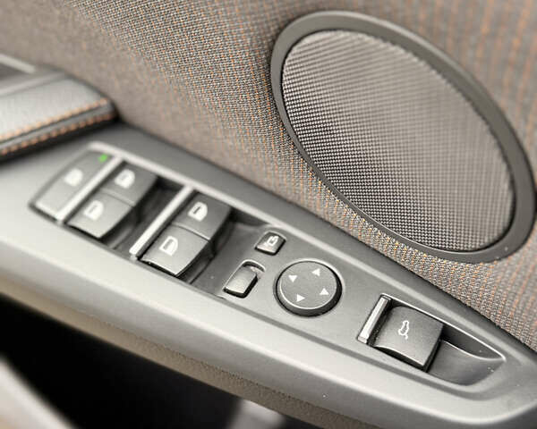 Черный БМВ Х3, объемом двигателя 2 л и пробегом 200 тыс. км за 22000 $, фото 75 на Automoto.ua