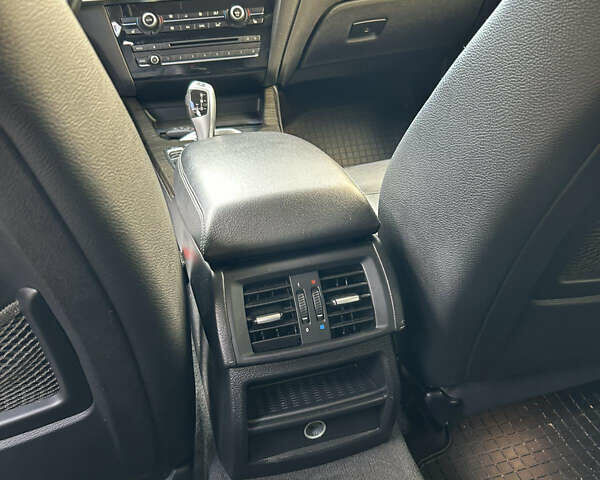 Чорний БМВ Х3, об'ємом двигуна 2.98 л та пробігом 181 тис. км за 18200 $, фото 7 на Automoto.ua