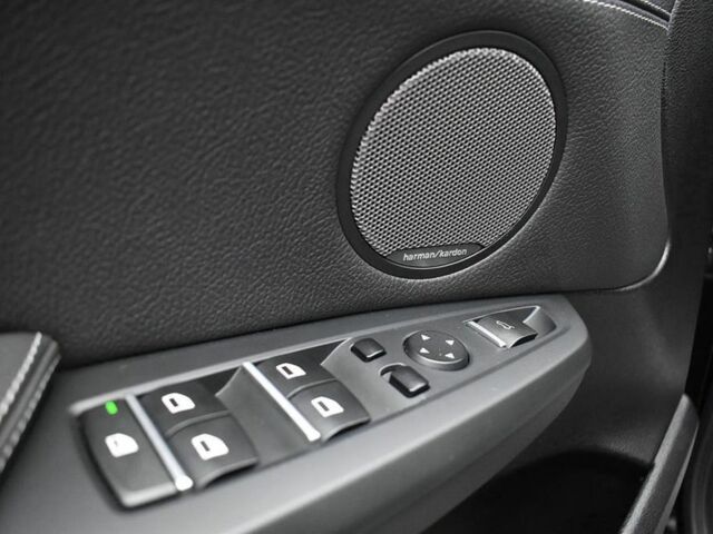 Чорний БМВ Х3, об'ємом двигуна 0 л та пробігом 110 тис. км за 9600 $, фото 4 на Automoto.ua