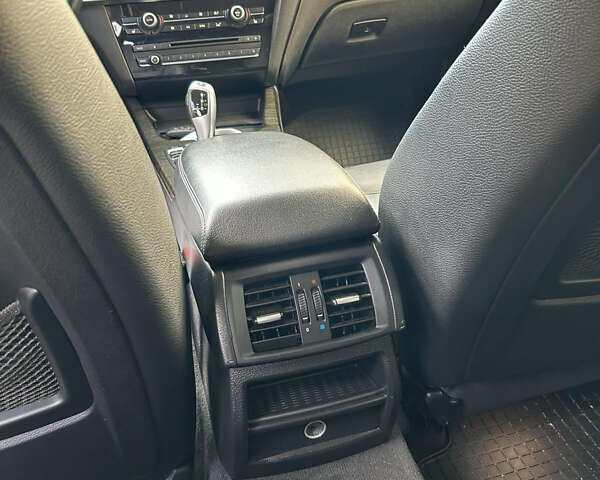 Чорний БМВ Х3, об'ємом двигуна 2.98 л та пробігом 181 тис. км за 18200 $, фото 15 на Automoto.ua