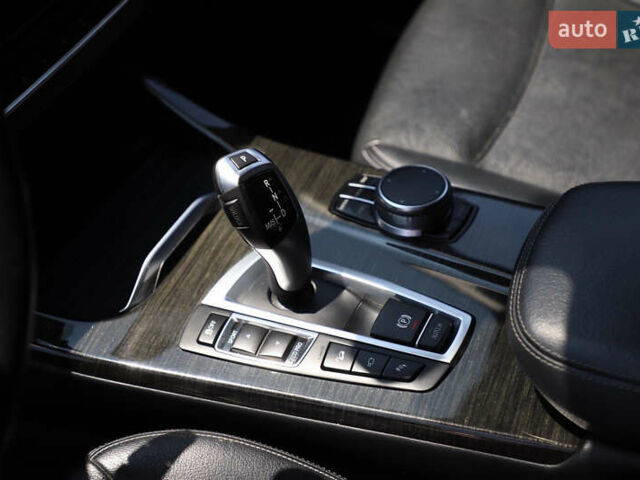 Чорний БМВ Х3, об'ємом двигуна 2.98 л та пробігом 181 тис. км за 18200 $, фото 2 на Automoto.ua