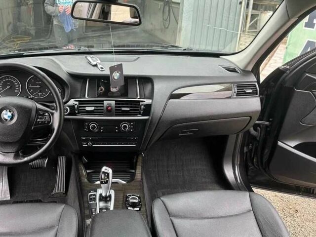 Черный БМВ Х3, объемом двигателя 2 л и пробегом 125 тыс. км за 18000 $, фото 4 на Automoto.ua