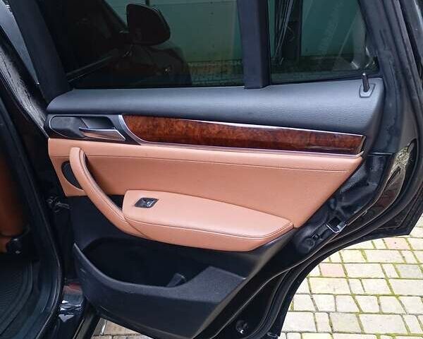 Черный БМВ Х3, объемом двигателя 1.99 л и пробегом 122 тыс. км за 18000 $, фото 4 на Automoto.ua