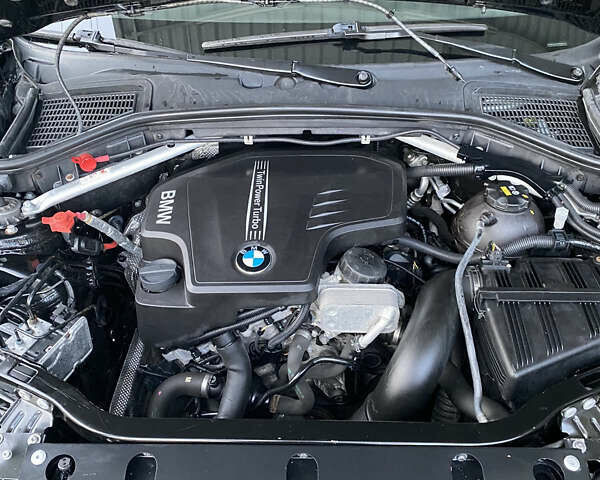 Чорний БМВ Х3, об'ємом двигуна 2 л та пробігом 220 тис. км за 17000 $, фото 4 на Automoto.ua