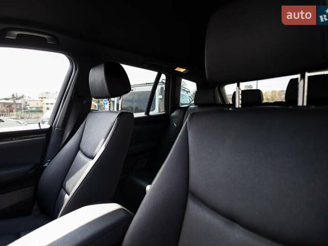 Чорний БМВ Х3, об'ємом двигуна 2 л та пробігом 152 тис. км за 18000 $, фото 13 на Automoto.ua