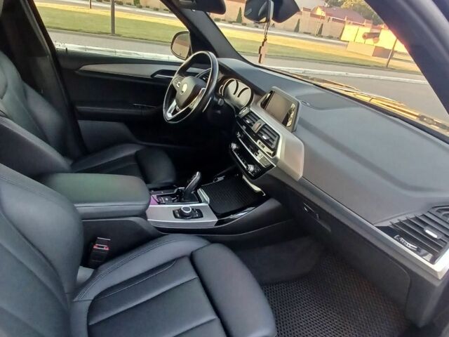 Черный БМВ Х3, объемом двигателя 2 л и пробегом 65 тыс. км за 30000 $, фото 4 на Automoto.ua