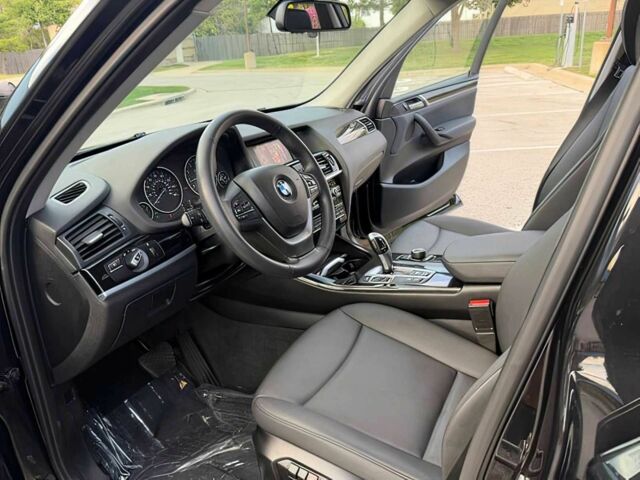 Чорний БМВ Х3, об'ємом двигуна 2 л та пробігом 52 тис. км за 9000 $, фото 9 на Automoto.ua
