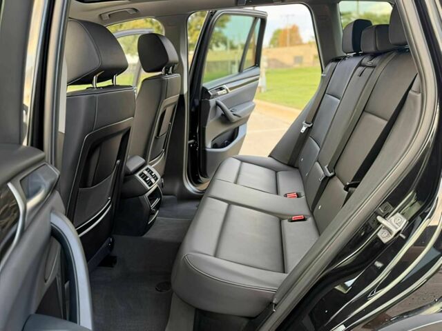 Чорний БМВ Х3, об'ємом двигуна 2 л та пробігом 52 тис. км за 9000 $, фото 13 на Automoto.ua