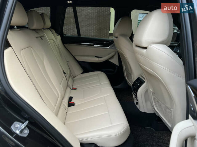 Черный БМВ Х3, объемом двигателя 2 л и пробегом 148 тыс. км за 23500 $, фото 47 на Automoto.ua