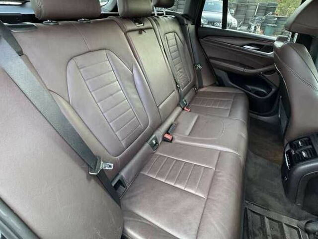 Черный БМВ Х3, объемом двигателя 2 л и пробегом 135 тыс. км за 22400 $, фото 16 на Automoto.ua