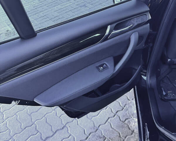 Черный БМВ Х3, объемом двигателя 2 л и пробегом 65 тыс. км за 18950 $, фото 17 на Automoto.ua