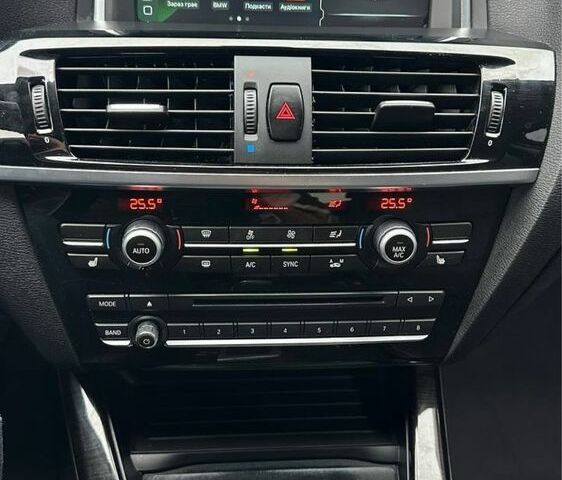 Чорний БМВ Х3, об'ємом двигуна 2 л та пробігом 111 тис. км за 18500 $, фото 8 на Automoto.ua