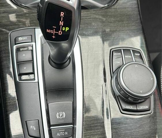 Чорний БМВ Х3, об'ємом двигуна 2 л та пробігом 111 тис. км за 18500 $, фото 9 на Automoto.ua