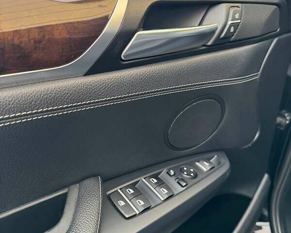 Черный БМВ Х3, объемом двигателя 2 л и пробегом 123 тыс. км за 16500 $, фото 5 на Automoto.ua