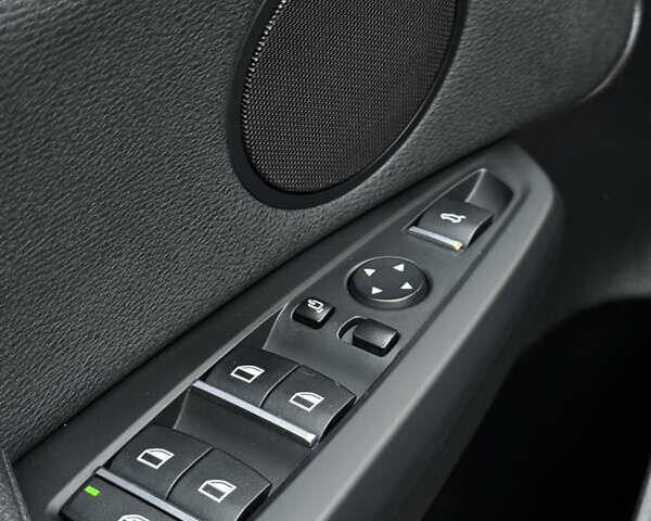 Черный БМВ Х3, объемом двигателя 2 л и пробегом 164 тыс. км за 15400 $, фото 19 на Automoto.ua