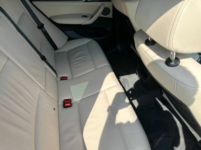 Чорний БМВ Х3, об'ємом двигуна 2 л та пробігом 260 тис. км за 23500 $, фото 4 на Automoto.ua