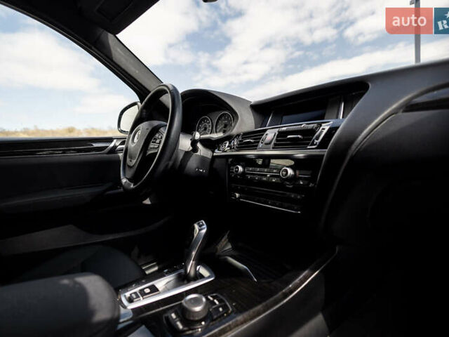 Чорний БМВ Х3, об'ємом двигуна 2 л та пробігом 152 тис. км за 18000 $, фото 19 на Automoto.ua