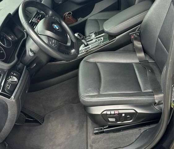 Чорний БМВ Х3, об'ємом двигуна 2 л та пробігом 111 тис. км за 18500 $, фото 4 на Automoto.ua