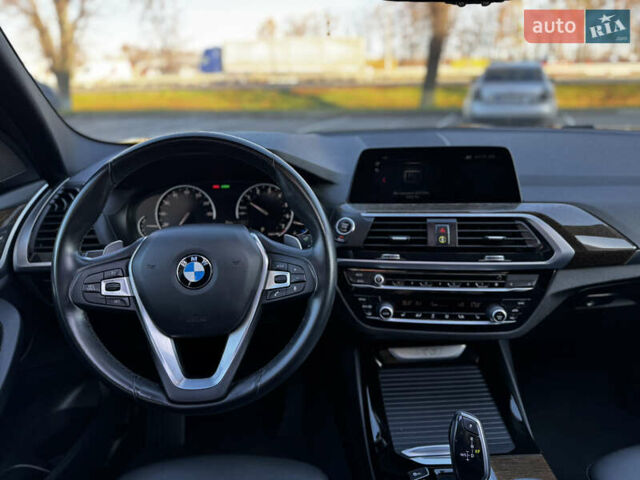 Чорний БМВ Х3, об'ємом двигуна 2 л та пробігом 147 тис. км за 26999 $, фото 15 на Automoto.ua