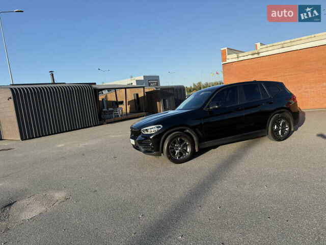 Черный БМВ Х3, объемом двигателя 2 л и пробегом 186 тыс. км за 32999 $, фото 2 на Automoto.ua
