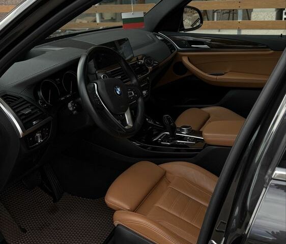 Черный БМВ Х3, объемом двигателя 2 л и пробегом 60 тыс. км за 32000 $, фото 5 на Automoto.ua