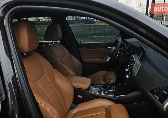 Черный БМВ Х3, объемом двигателя 2 л и пробегом 220 тыс. км за 23499 $, фото 60 на Automoto.ua