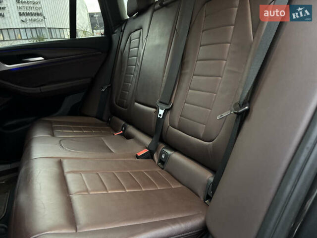 Чорний БМВ Х3, об'ємом двигуна 3 л та пробігом 155 тис. км за 38999 $, фото 24 на Automoto.ua