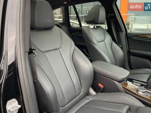 Черный БМВ Х3, объемом двигателя 2 л и пробегом 157 тыс. км за 26999 $, фото 20 на Automoto.ua