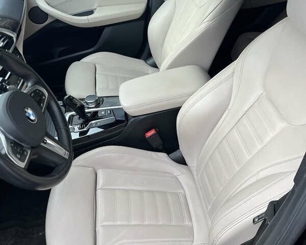 Черный БМВ Х3, об'ємом двигуна 3 л та пробігом 67 тис. км за 38999 $, фото 12 на Automoto.ua