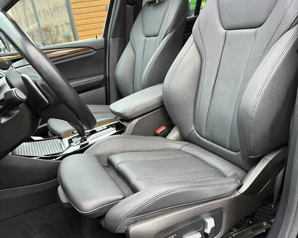 Черный БМВ Х3, объемом двигателя 2 л и пробегом 147 тыс. км за 27399 $, фото 17 на Automoto.ua