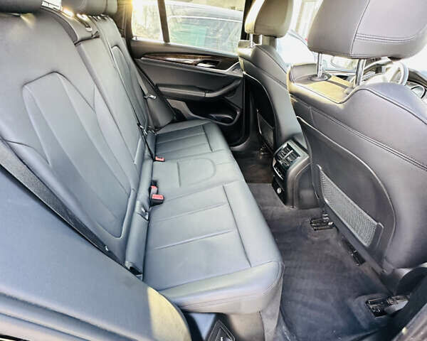 Чорний БМВ Х3, об'ємом двигуна 2 л та пробігом 182 тис. км за 23500 $, фото 23 на Automoto.ua