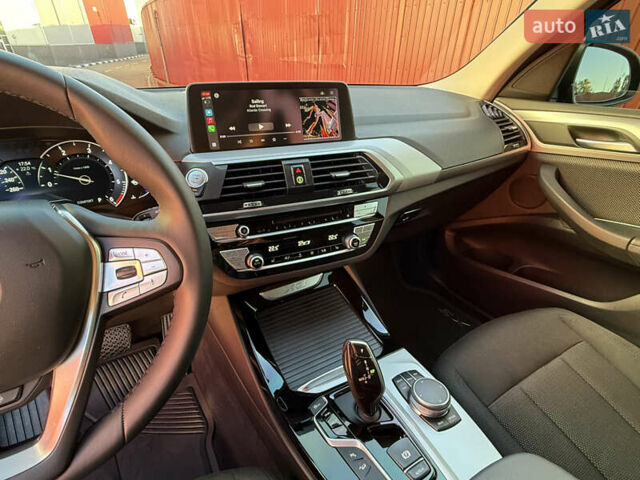 Черный БМВ Х3, объемом двигателя 2 л и пробегом 186 тыс. км за 32999 $, фото 52 на Automoto.ua