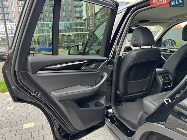Чорний БМВ Х3, об'ємом двигуна 2 л та пробігом 117 тис. км за 26500 $, фото 31 на Automoto.ua