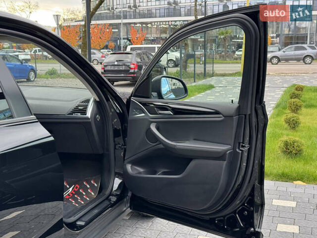 Чорний БМВ Х3, об'ємом двигуна 2 л та пробігом 117 тис. км за 26500 $, фото 45 на Automoto.ua