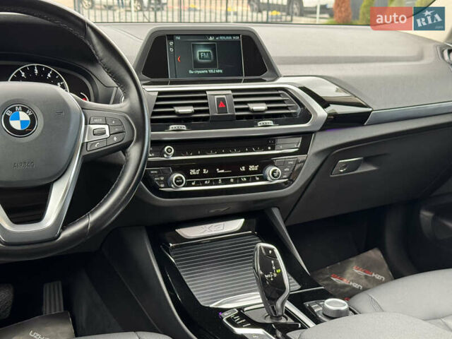 Чорний БМВ Х3, об'ємом двигуна 2 л та пробігом 117 тис. км за 26500 $, фото 37 на Automoto.ua