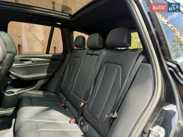Чорний БМВ Х3, об'ємом двигуна 2 л та пробігом 158 тис. км за 25000 $, фото 51 на Automoto.ua
