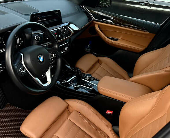 Черный БМВ Х3, объемом двигателя 2 л и пробегом 61 тыс. км за 34000 $, фото 5 на Automoto.ua