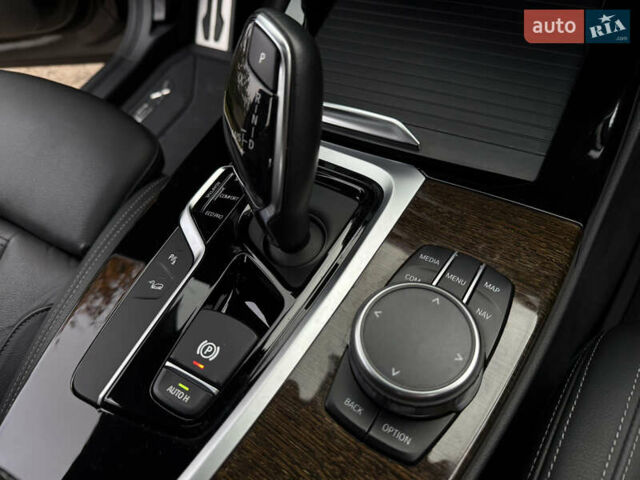 Черный БМВ Х3, объемом двигателя 3 л и пробегом 90 тыс. км за 37950 $, фото 65 на Automoto.ua