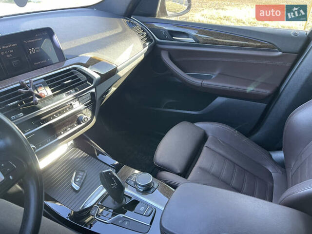 Черный БМВ Х3, объемом двигателя 2 л и пробегом 88 тыс. км за 28500 $, фото 7 на Automoto.ua
