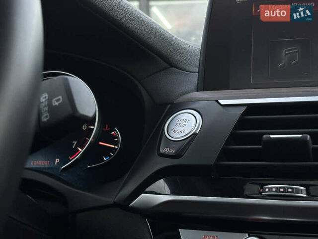 Чорний БМВ Х3, об'ємом двигуна 3 л та пробігом 155 тис. км за 38999 $, фото 35 на Automoto.ua