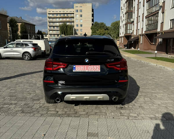 Чорний БМВ Х3, об'ємом двигуна 2 л та пробігом 190 тис. км за 26300 $, фото 4 на Automoto.ua