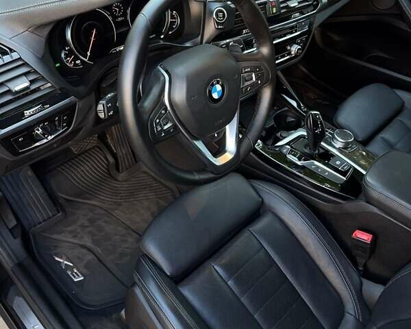 Черный БМВ Х3, объемом двигателя 2 л и пробегом 172 тыс. км за 29700 $, фото 18 на Automoto.ua