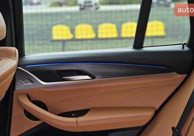 Черный БМВ Х3, объемом двигателя 2 л и пробегом 220 тыс. км за 23499 $, фото 68 на Automoto.ua