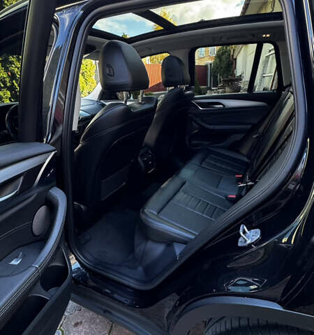 Черный БМВ Х3, объемом двигателя 2 л и пробегом 150 тыс. км за 33500 $, фото 8 на Automoto.ua