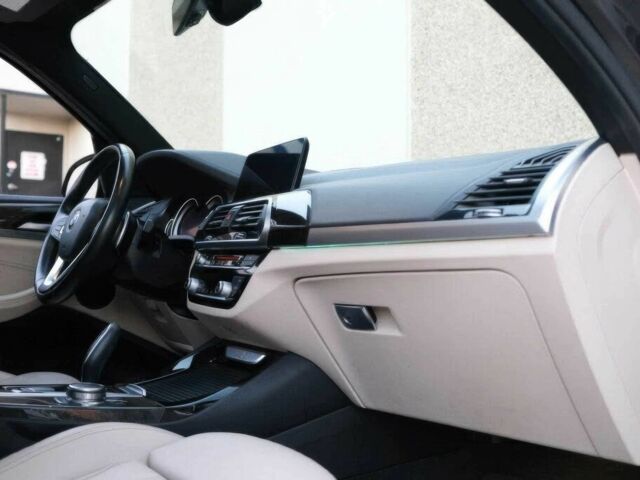 Черный БМВ Х3, объемом двигателя 2 л и пробегом 42 тыс. км за 18000 $, фото 11 на Automoto.ua