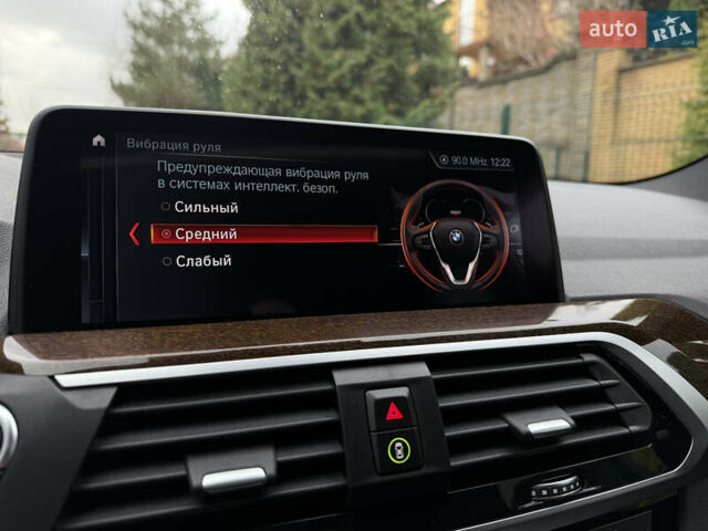 Черный БМВ Х3, объемом двигателя 3 л и пробегом 90 тыс. км за 37950 $, фото 52 на Automoto.ua