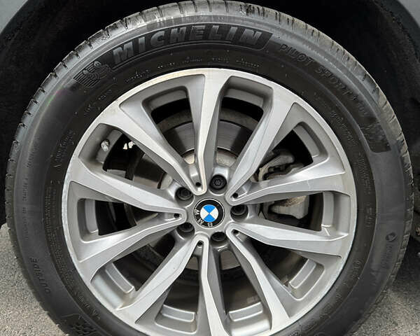 Чорний БМВ Х3, об'ємом двигуна 2 л та пробігом 110 тис. км за 31000 $, фото 4 на Automoto.ua