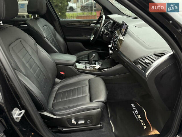 Черный БМВ Х3, объемом двигателя 3 л и пробегом 90 тыс. км за 34900 $, фото 45 на Automoto.ua